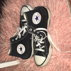 Black converse